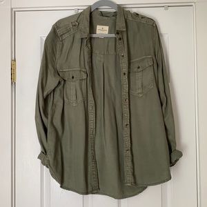 Army green button up shirt (American Eagle)